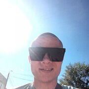  ,   Denis, 29 ,   ,   , c , 