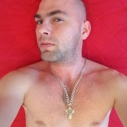  ,   DENIS, 39 ,   