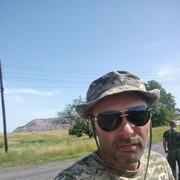  ,  vest, 47