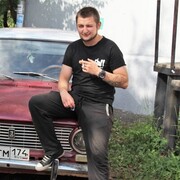  ,  Vladislav, 32