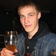  ,  Andrej, 40