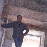  ,   Myroslav, 40 ,   ,   , c , 