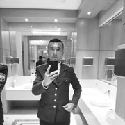  ,   Zuhriddin, 32 ,   ,   , c , 