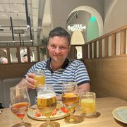  ,   Denis, 48 ,     , c 