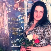  ,   Elena, 32 ,  