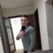  ,   Artur, 27 ,  