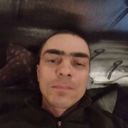 ,  Nik, 40