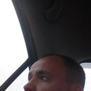  ,   Samir, 33 ,     