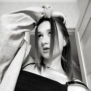  ,   Elizaveta, 18 ,   ,   