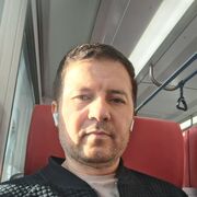  ,  Ilhom, 39