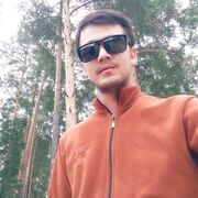  ,  Alek, 25