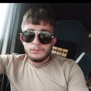  ,  Ashot, 27