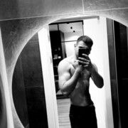  ,  Maxim, 24