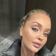 ,  Angelina, 29