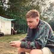  ,  Nikita, 27