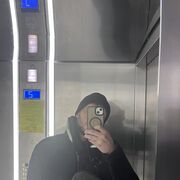  ,  Egoor, 24