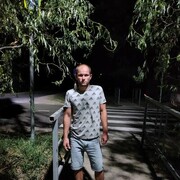  ,  Mihail, 28