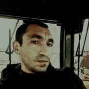  ,  Armen, 32