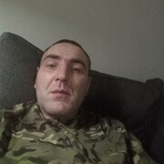  ,  Andre, 37
