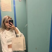  ,  Dasha, 22