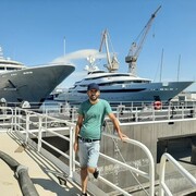  ,  Nika, 38