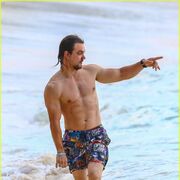  ,  Aladin, 33