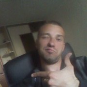  ,   Den, 37 ,  