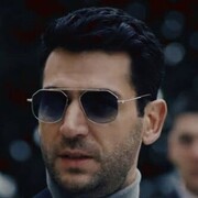  Korfez,  Vlad, 36