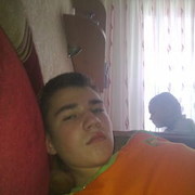  ,  denis, 32
