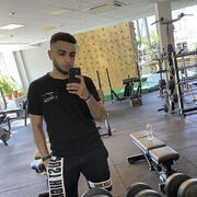  ,  Andy, 25