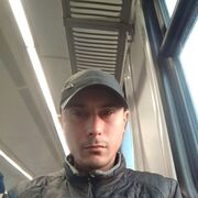  ,   Pavlo, 36 ,   ,   
