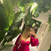  ,   Nazerke, 29 ,   c 