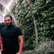  ,  Alik, 24