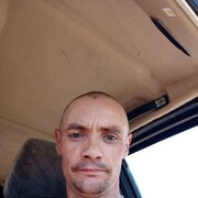  ,  Igor, 33