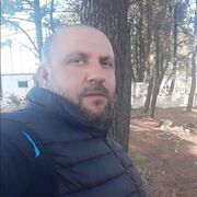  ,   Davit, 42 ,   ,   