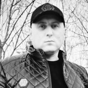  ,   Leon, 40 ,   ,   