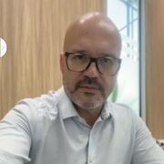  ,  Harry Makson, 58