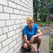  ,  Viktors, 26