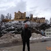 ,   Den, 43 ,  