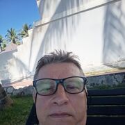 �������