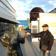  ,   Vadim, 54 ,   c 