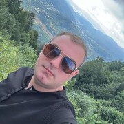  ,  Luka, 25