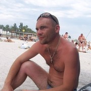  ,   Igor, 40 ,   