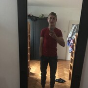  ,  Kolya, 25