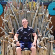 ,  Viktor, 35