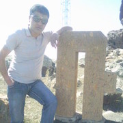  ,   Razmik, 35 ,   