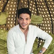  Soho,   Abanoub, 28 ,   ,   