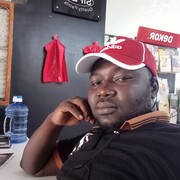  ,  Yaya, 28