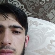 -,  Artur, 28