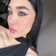  , 